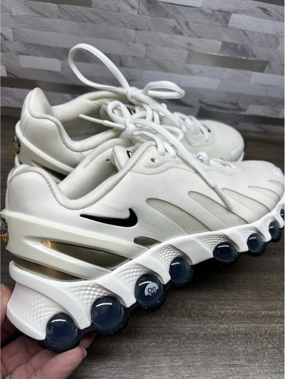 Nike Air Max Dn8 Fossil Black Women’s Size 6 Sail Black Fossil HF5509-101
